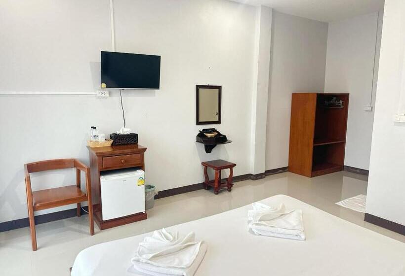 Vandrarhem ปัวปันสุขโฮม