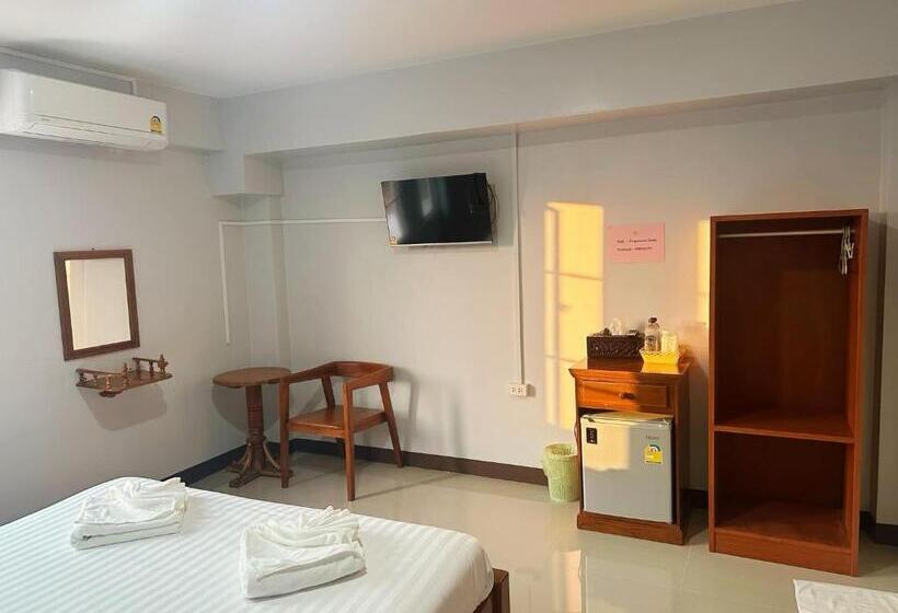 Vandrarhem ปัวปันสุขโฮม