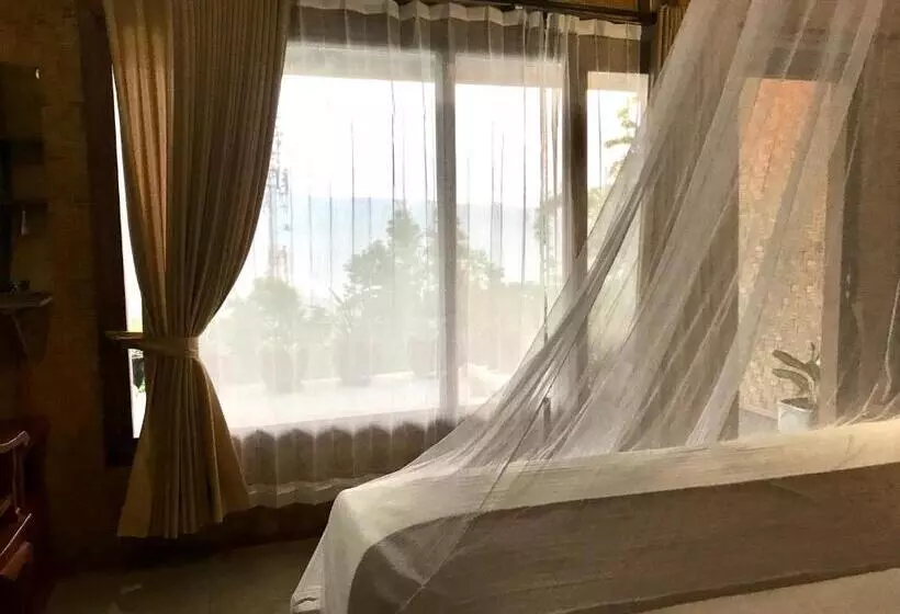 Retkeilymaja Kraras Munduk Guest House & Donbiyu Rendezvous Restaurant