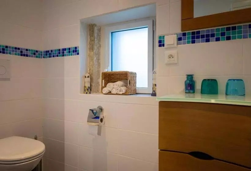 Aamiaismajoitus (B&B) Auberg Inn