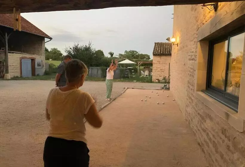 Aamiaismajoitus (B&B) Auberg Inn