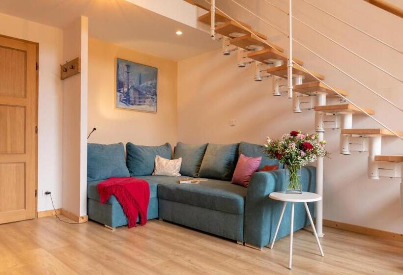 住宿加早餐  Auberg Inn