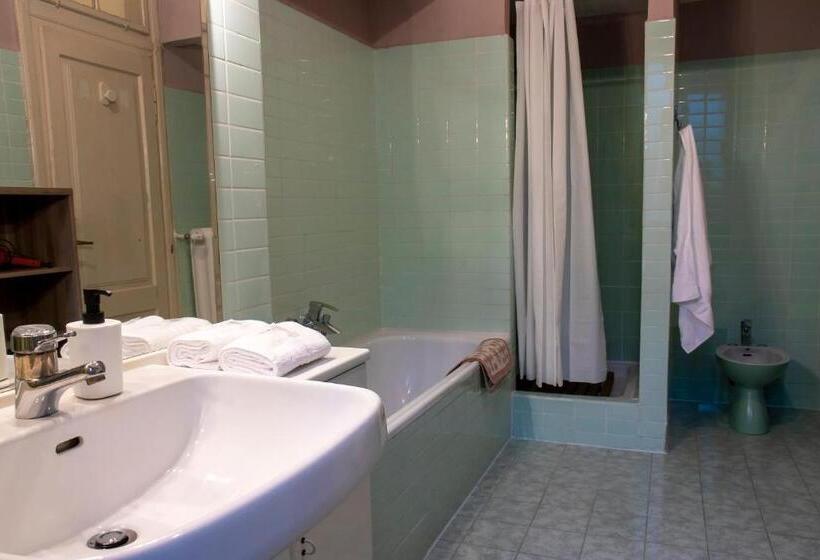 La Casa Del Teatro Hostel