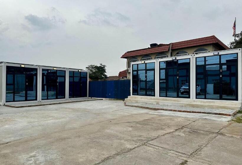 Hotel H&t Pj Gasing   Cabin Studio   Netflix & Free Parking