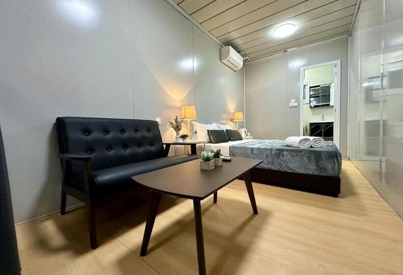 Hotel H&t Pj Gasing   Cabin Studio   Netflix & Free Parking