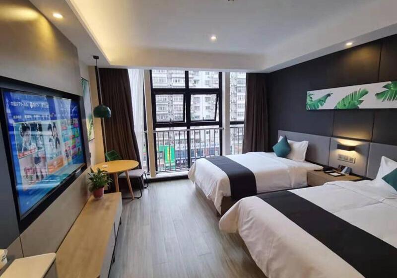 Hotel Thank Inn Chain Hami Queen Sky Street