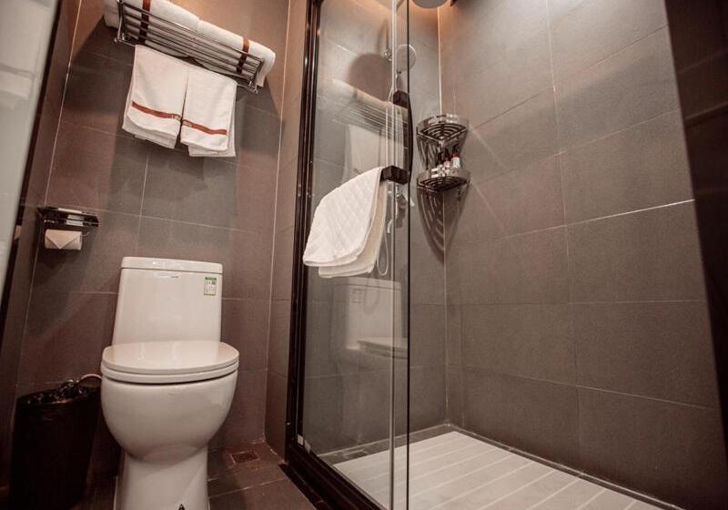 Hotel Thank Inn Chain Hami Queen Sky Street