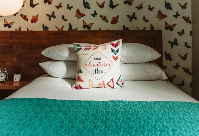 בית מלון כפרי The Grove