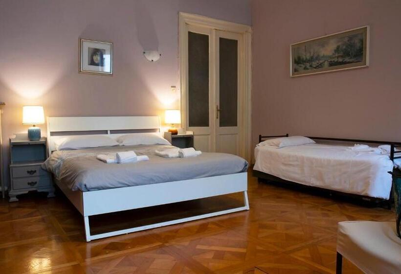 La Casa Del Teatro Hostel