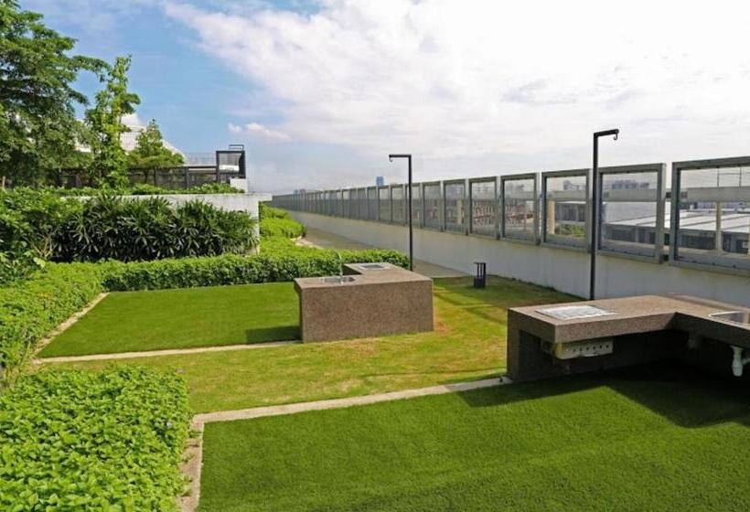 Midvalley Southkey Mosaic 6 9pax Netflix Smarttv70inch