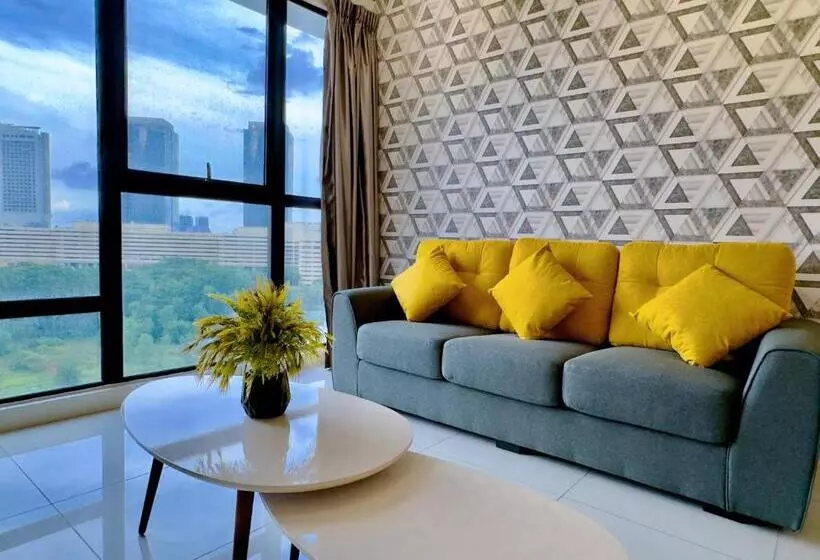 Midvalley Southkey Mosaic 6 9pax Netflix Smarttv70inch