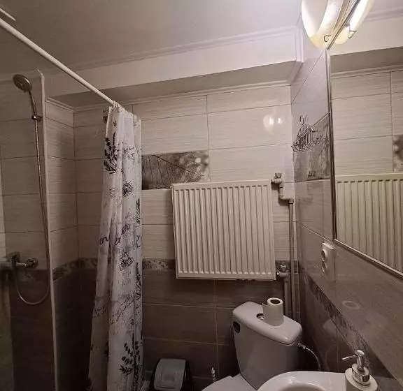 Majatalo лимонний дім