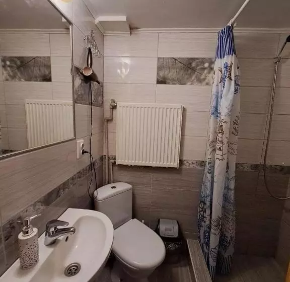 Majatalo лимонний дім