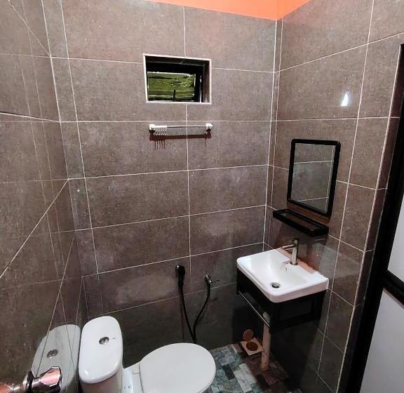 Пансион Roomstay Kak Ton