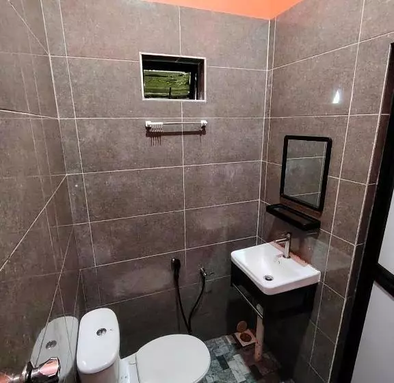 Majatalo Roomstay Kak Ton