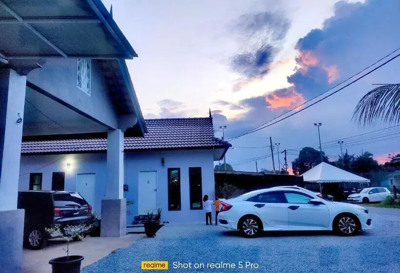 Majatalo Roomstay Kak Ton