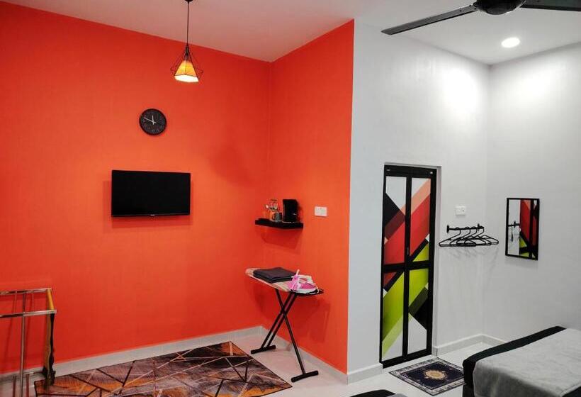 Пансион Roomstay Kak Ton