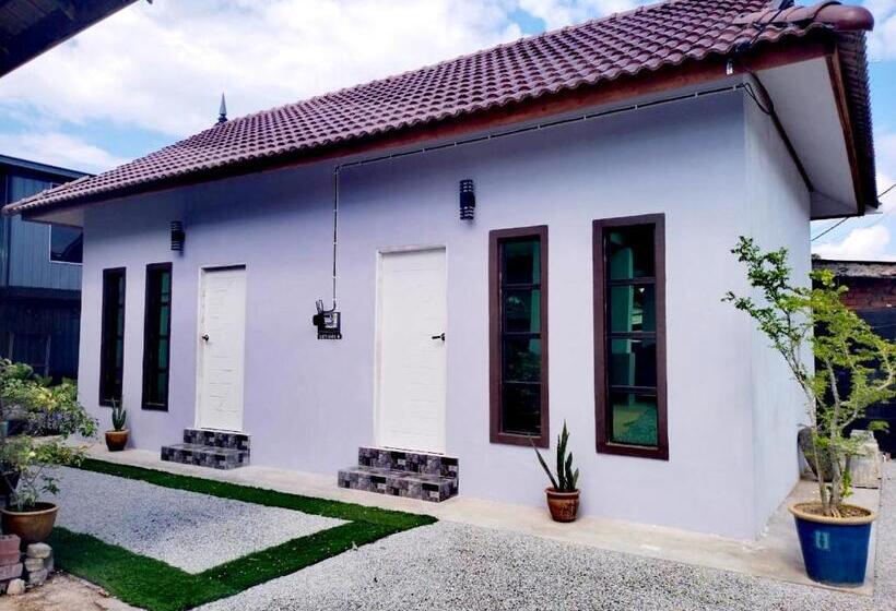 Пансион Roomstay Kak Ton