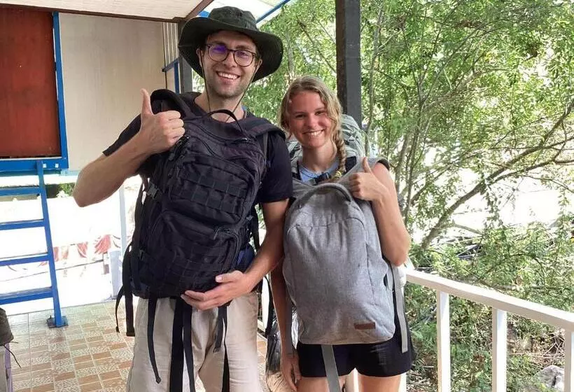 Sweed Dee Seaview Hostel