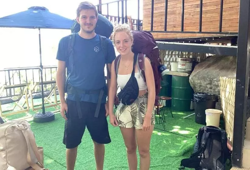 Sweed Dee Seaview Hostel