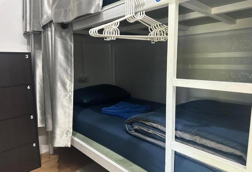 Sweed Dee Seaview Hostel