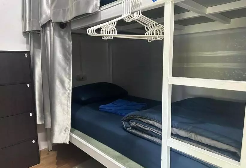 Sweed Dee Seaview Hostel