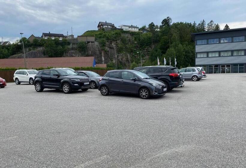 Albergue Single Room With Shared Spaces