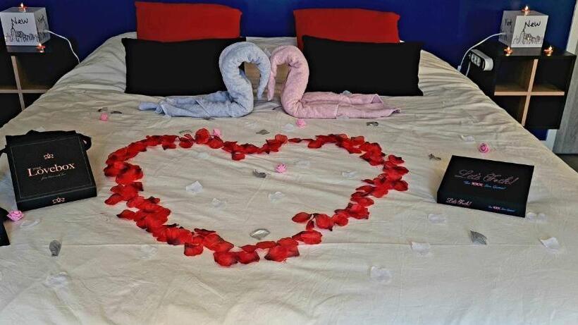 تختخواب و صبحانه Charda Spa