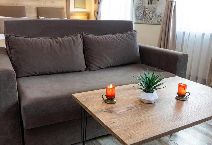 مبيت وإفطار Linnga Hotel & Suite