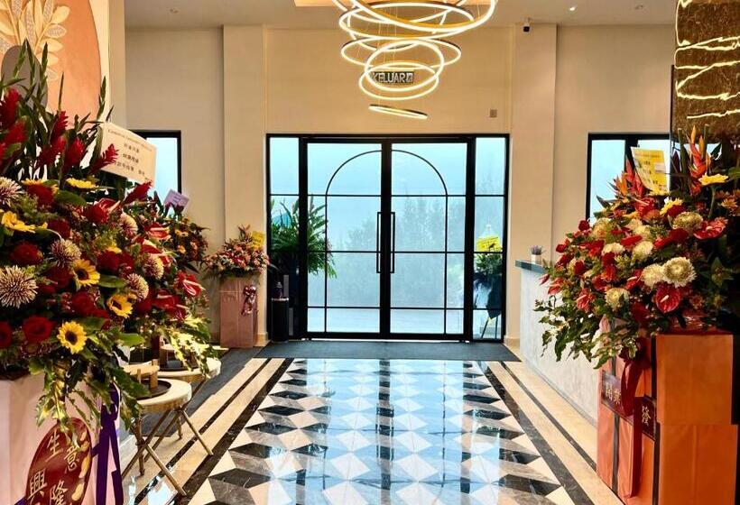 هتل Cameron Lavender Mansion By Play