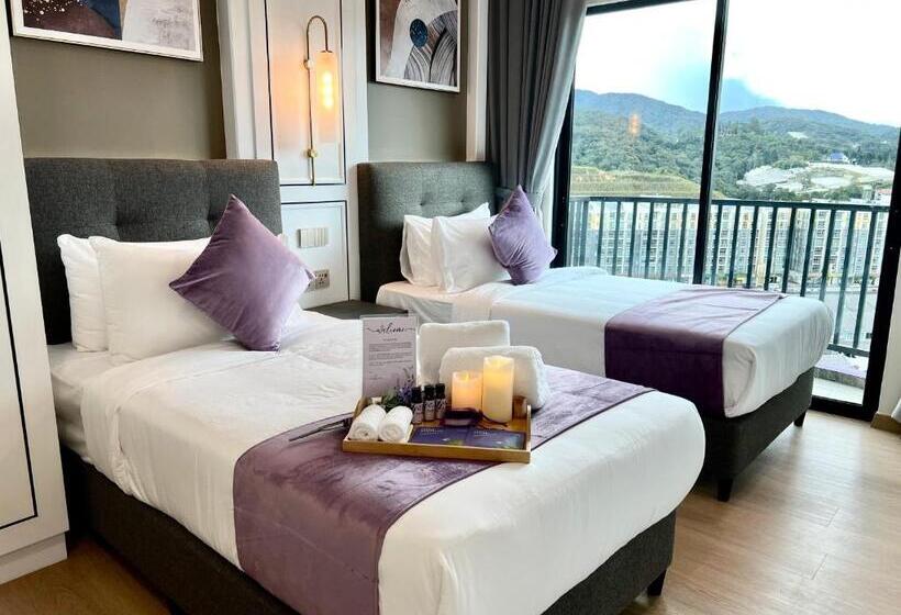 هتل Cameron Lavender Mansion By Play