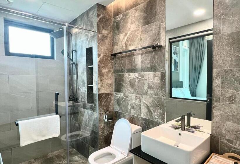 هتل Cameron Lavender Mansion By Play