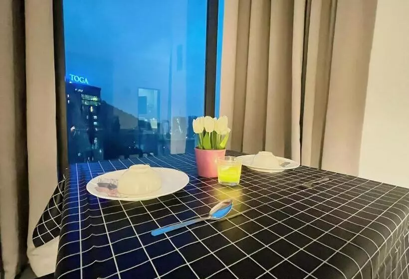 ホテル Immense Studio Empiredamansara/wifi/netflix