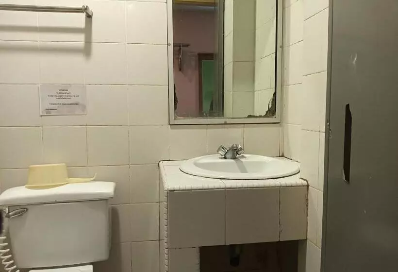 ホテル Oyo 90860 Wawasan Inn