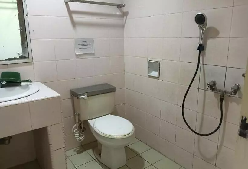 ホテル Oyo 90860 Wawasan Inn