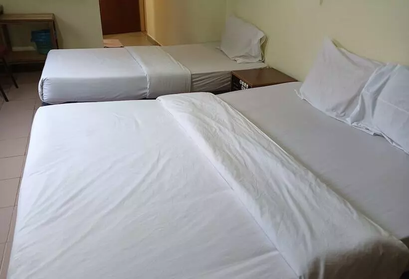 ホテル Oyo 90860 Wawasan Inn