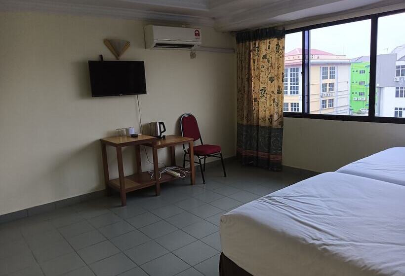 فندق Oyo 90860 Wawasan Inn