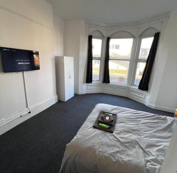 Hotel Oyo Serendipity By Habitat101