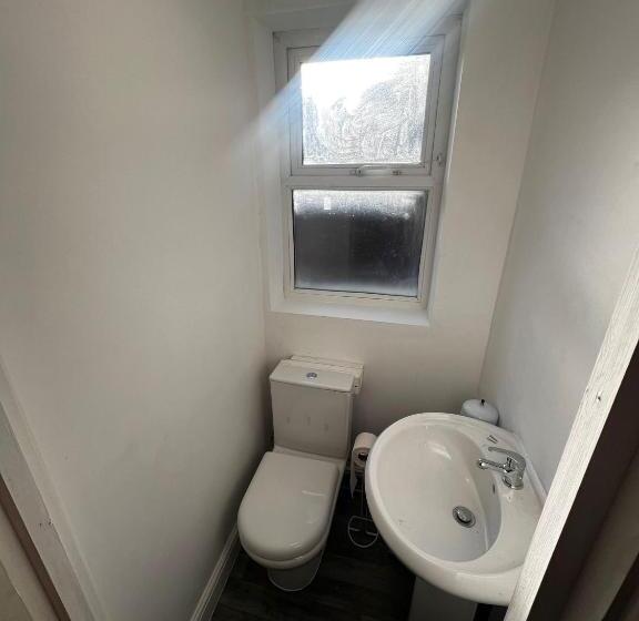 Hotel Oyo Serendipity By Habitat101