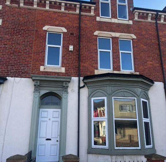 Hotel Oyo Serendipity By Habitat101