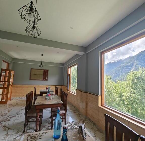 בית מלון כפרי Sangla Mansion