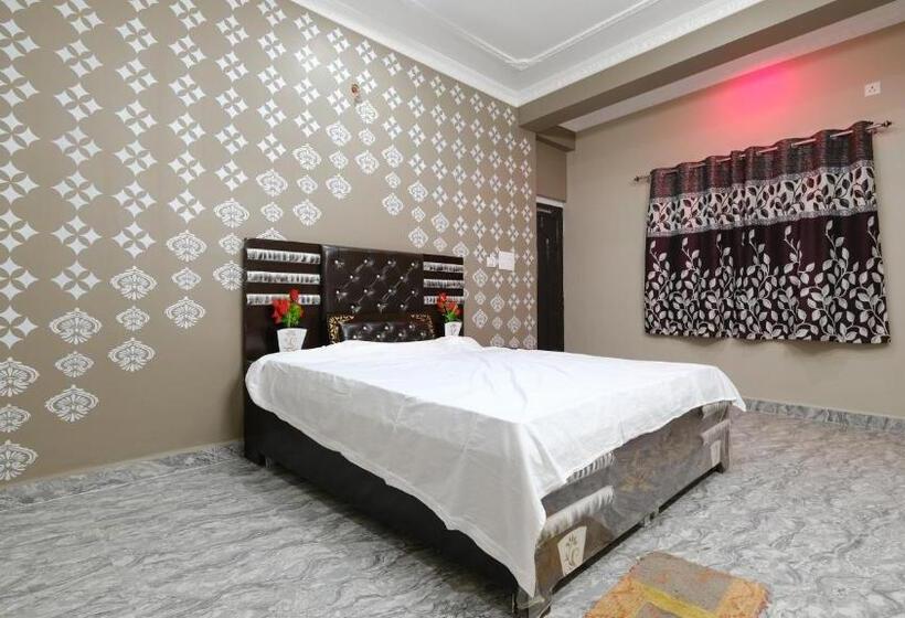 هتل Shree Krishna Niwas