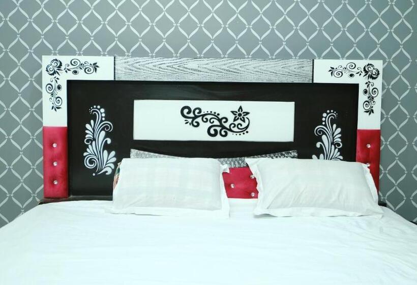 هتل Shree Krishna Niwas