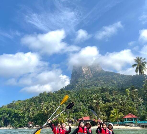 בית מלון כפרי Sri Sentosa Chalet