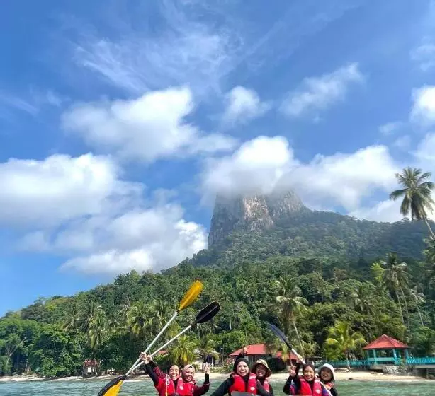ホテル Sri Sentosa Chalet
