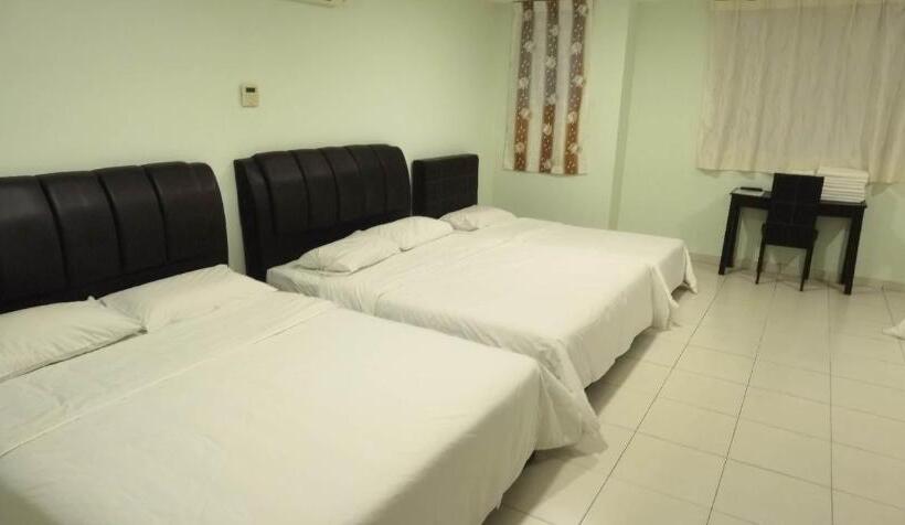 Hotel The Glorious Straits