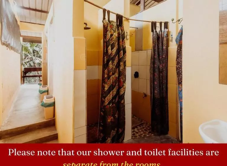 ホテル Tirtha Quddus Farmstay