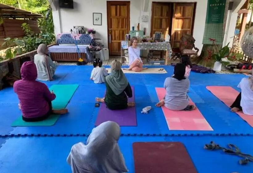 ホテル Tirtha Quddus Farmstay