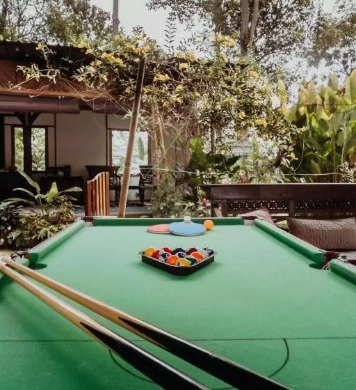 ホテル Tirtha Quddus Farmstay