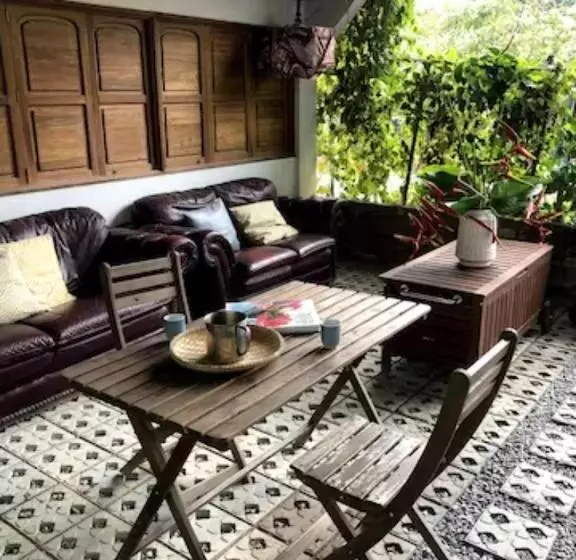 ホテル Tirtha Quddus Farmstay